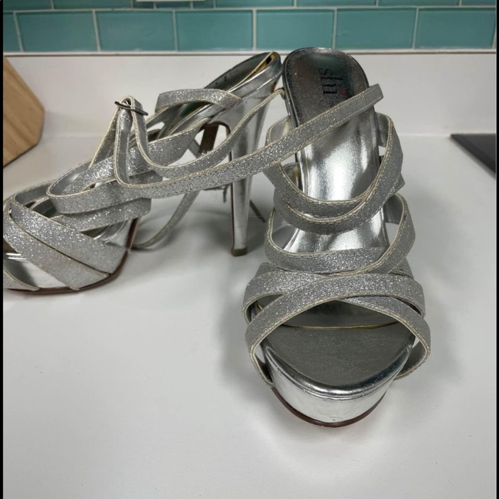 Wrap up ankle silver heels
